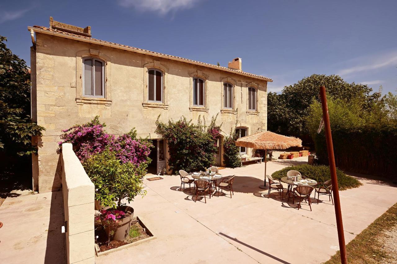 Maison Tara verte au Mas Montredon Arles Extérieur photo